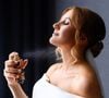 Perfumes árabes femininos para ficar + sedutora: essas 3 fragrâncias poderosas vão te fazer conquistar um par antes do Dia dos Namorados. Conheça!