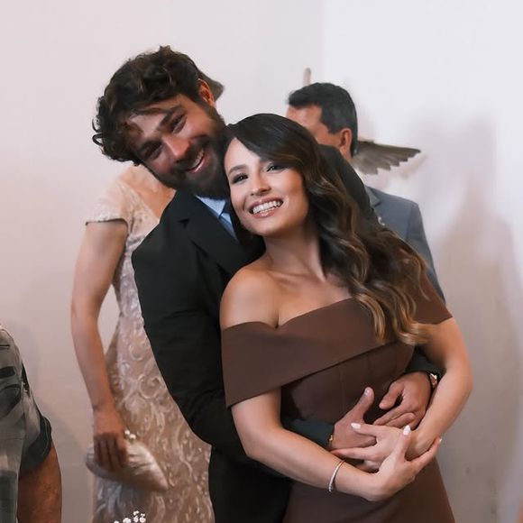 Larissa Manoela negou especulações sobre possível gravidez