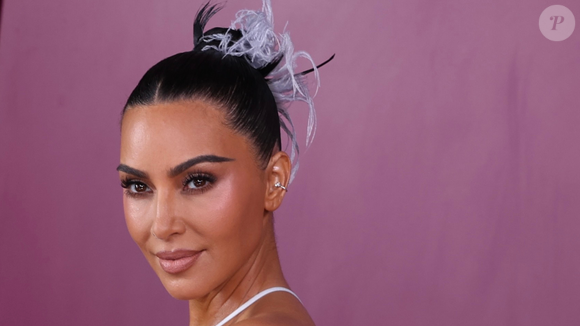 Kim Kardashian revelou que foi às lágrimas ao ver o corpo das brasileiras quando veio ao país