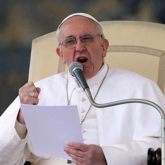 Mais do que líder espiritual, Papa Francisco foi mestre da simplicidade: com conselhos diretos sobre amor, perdão e convivência, deixou um legado de sabedoria cotidiana que atravessa gerações