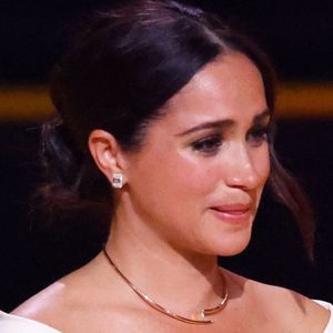 Meghan Markle dispensada! Quem foi a cantora famosa que não topou programa da Netflix da mulher de Harry por motivo surpreendente? Descubra mais detalhes!