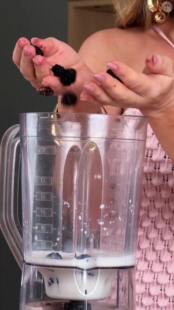 No smoothie de Paolla Oliveira, as amoras adicionam sabor e nutrição: essas frutas são ricas em antioxidantes