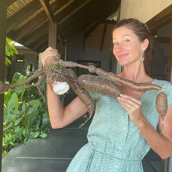 Gisele Bündchen também opta por alimentos orgânicos e naturais em sua dieta, em especial os vegetais