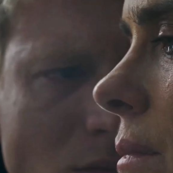 Alexandre tem raiva da irmã, Diná, em trailer de 'A Viagem'