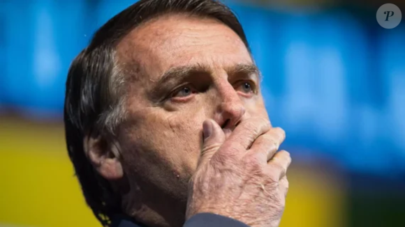 Jair Bolsonaro cumpre pena de 27 anos