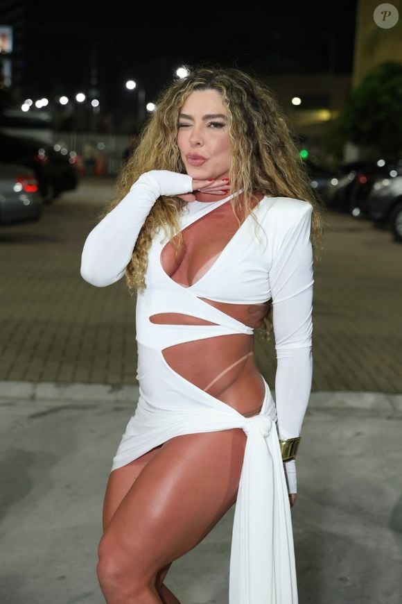 Fabíola de Andrade nega as informações publicadas pelo jornal Extra nesta quinta-feira (03)