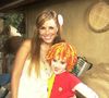 Isabelle Drummond deu vida à boneca Emília na versão do 'Sítio do Picapau Amarelo' entre 2001 e 2006 - na foto, atriz posa com Wanessa Camargo