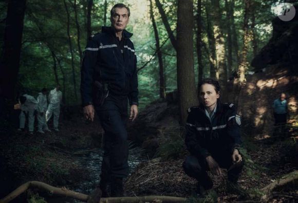 Entre desaparecimentos misteriosos e verdades escondidas, 'O Bosque' se tornou uma aposta certeira para fãs de suspense europeu