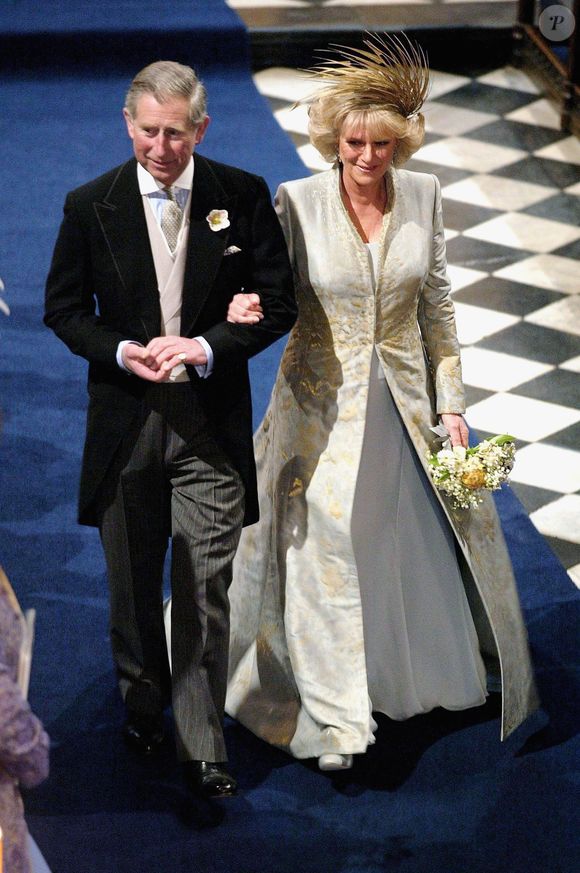 Charles III traiu Diana com Camilla, o que causou um escândalo sem precedentes na Família Real