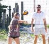 Filha de Cauã Reymond e Grazi Massafera, Sofia mostrou toda a habilidade no vôlei