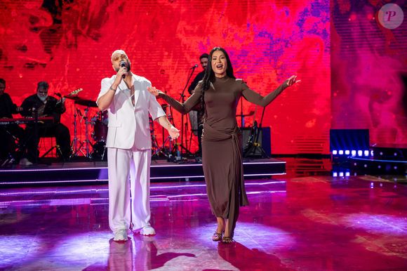 'Eu sempre fui apaixonado por você', diz o trecho da música cantada por Belo para Gracyanne Barbosa