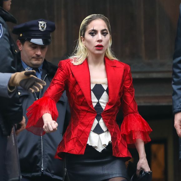 Lady Gaga emagreceu bastante para 'Coringa' e teve seu corpo comentado durante uma coletiva de imprensa do longa