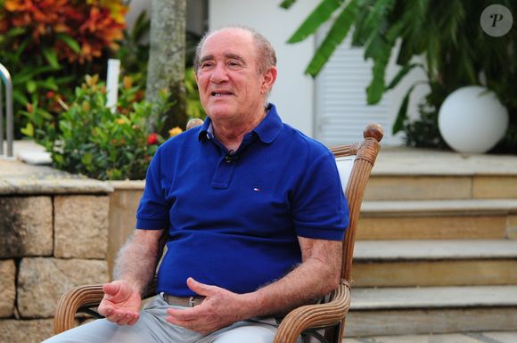 Aos 90 anos, Renato Aragão se tornou avô pela primeira vez em fevereiro de 1982