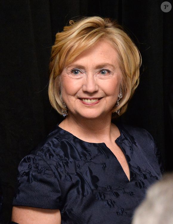 'Faço o melhor que posso': Hillary comenta desafios de manter a aparência sob pressão e rotina exaustiva das eleições