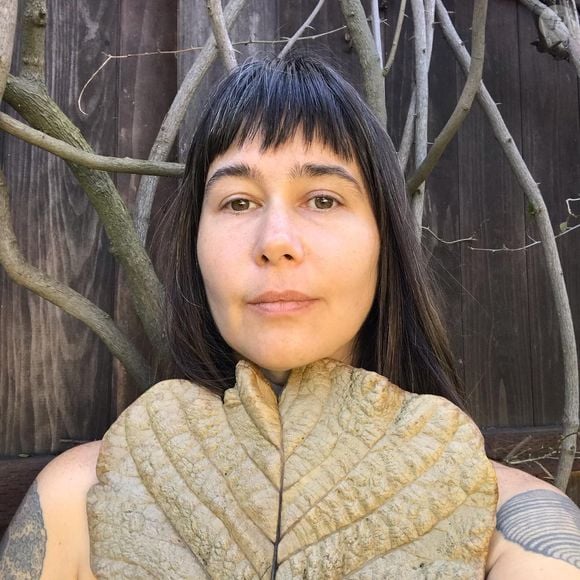 Sandra é baiana e formada em Jornalismo pela Universidade Federal da Bahia