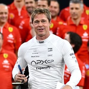 O segredo do corpo de Brad Pitt no filme 'Fórmula 1': aos 61 anos, ator 'se acabou' no HIIT e teve que treinar o pescoço para o longa