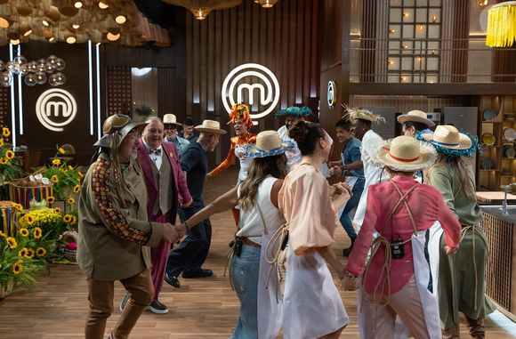 Jurados avaliam pratos típicos no episódio especial de arraiá do MasterChef Celebridades