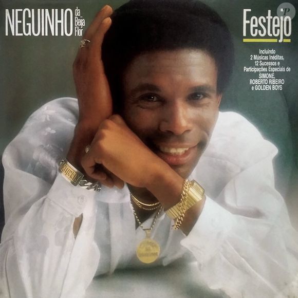 Assim estava Neguinho da Beija-Flor na capa do disco 'Festejo', lançado em 1988
