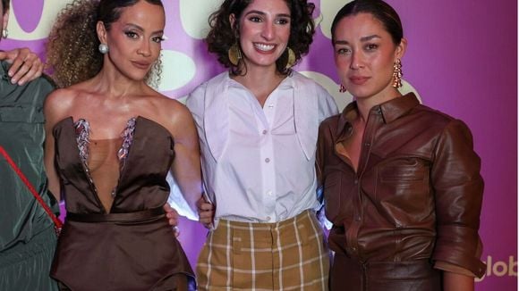 Após 6 anos de relação discreta com famosa, atriz de 'Dona de Mim' abre o jogo e celebra união com cantora: 'Amor da minha vida'