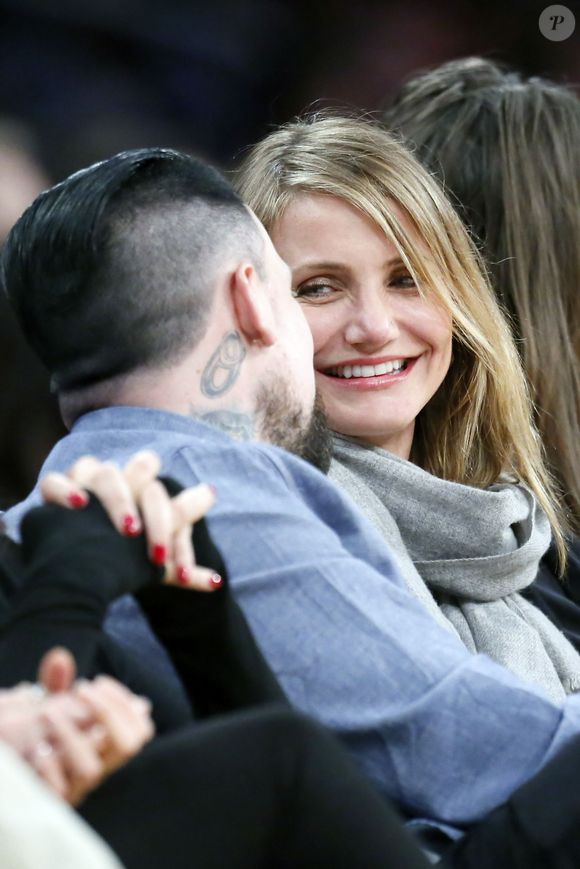 Cameron Diaz mantém foco total na família desde que se afastou de Hollywood, valorizando a vida longe dos holofotes