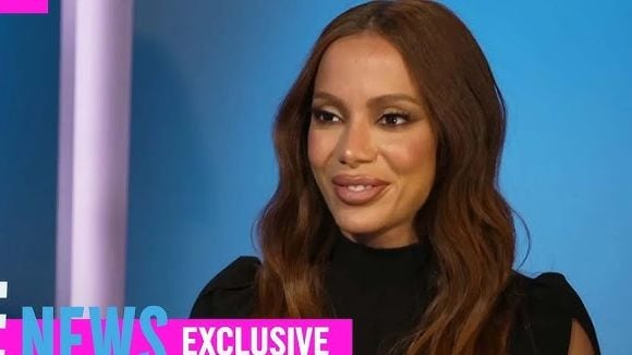 Confira o trecho em que Anitta reflete sobre a fama e cirurgias lásticas em entrevista a E!