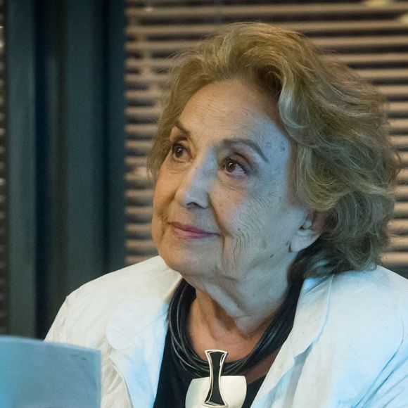 Eva Wilma morreu em maio de 2021, vítima de um câncer no ovário; ela morreu poucos dias depois da descoberta da doença.