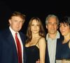 Segundo a BBC, não há evidências de conduta criminal por parte de Donald Trump, mas sua amizade com Jeffrey Epstein até 2004 o colocou novamente no centro das discussões sobre o caso. Na foto, aparecem, da esquerda para a direita, Trump, sua então namorada e futura esposa Melania Knauss, o futuro criminoso sexual condenado Jeffrey Epstein e a socialite britânica Ghislaine Maxwell
