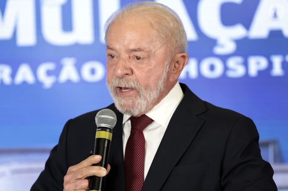 O presidente Luiz Inácio Lula da Silva deu entrada nesta sexta-feira (24) no Hospital Sírio-Libanês, em São Paulo, para passar por dois procedimentos considerados simples