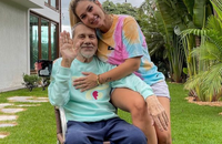 Virginia Fonseca e o pai, Mário Serrão, falecido em 2021.