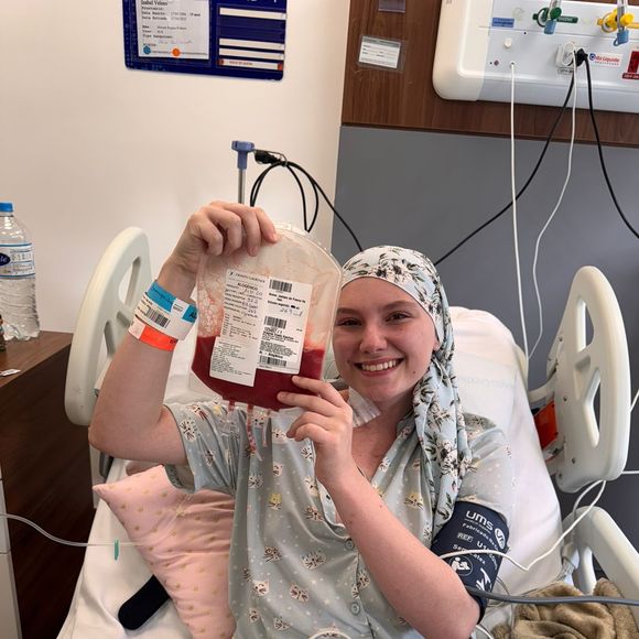 Isabel Veloso luta contra um câncer desde 2021 e em 2025 foi submetida a um transplante de medula