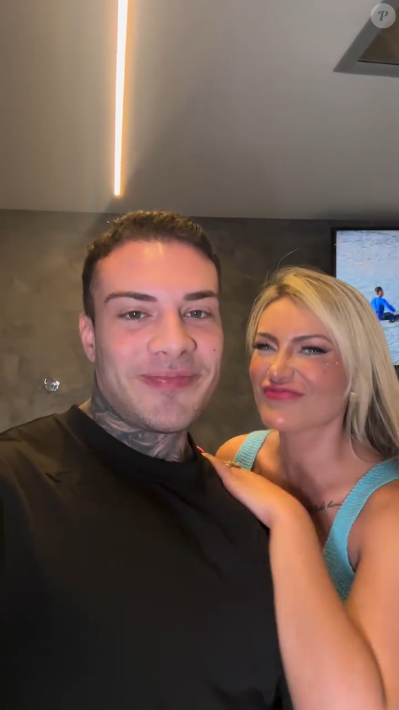 Andressa Urach foi a primeira a ‘experimentar’ o 'novo' membro, segundo Rafa Marttinz