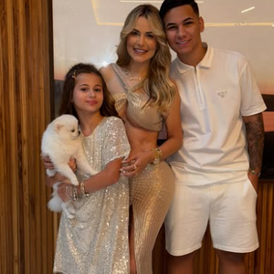 Kayky Bezerra, Deolane Bezerra e Valentina: foto em família