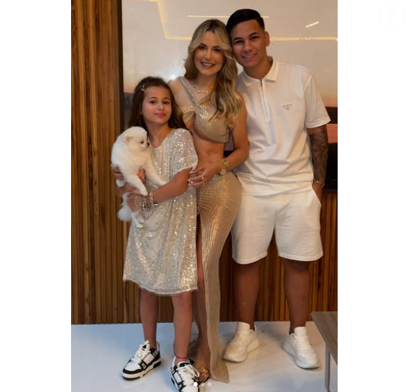 Kayky Bezerra, Deolane Bezerra e Valentina: foto em família