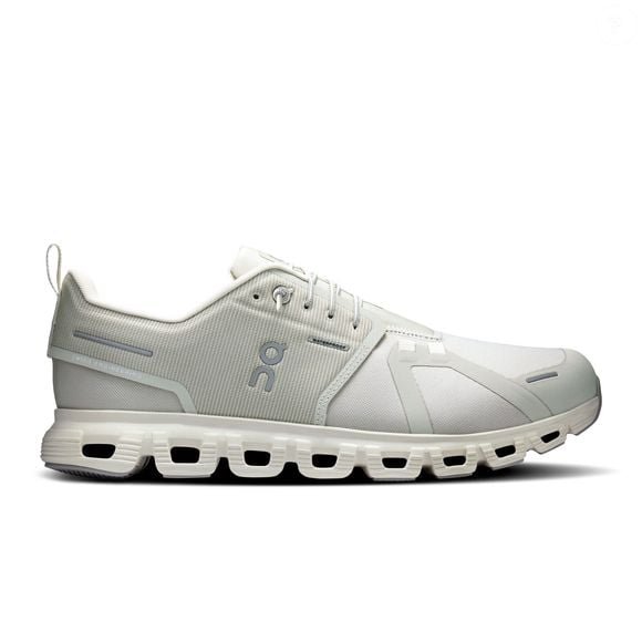 O Cloud 6 Waterproof Pelican | Ghost, da On, tem membrana impermeável e malha mais densa no cabedal, recursos que ajudam a manter os pés secos durante os dias chuvosos