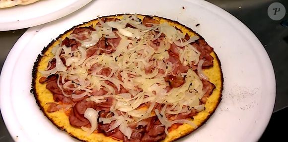 Pizza de couve-flor fica mais fina que as massas tradicionais