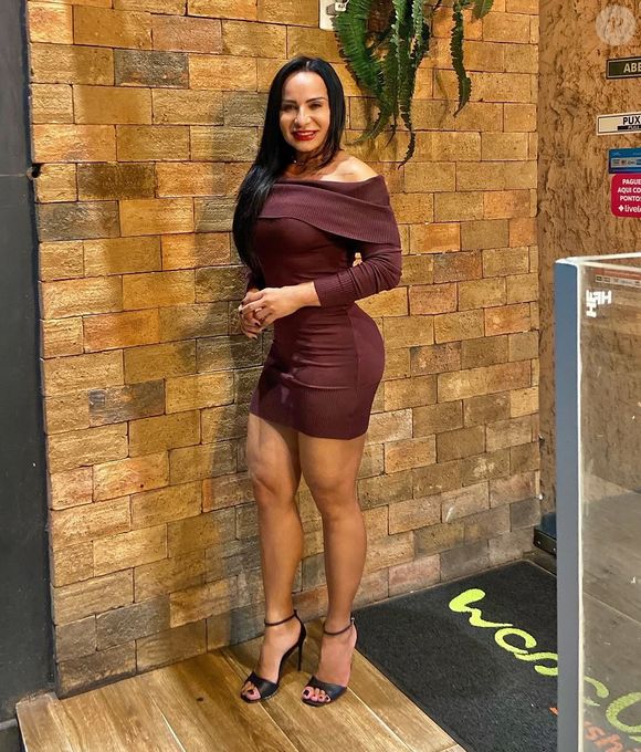 Ex-mulher de Esdras de Souza, Márcia Giselle, veio a público disparar acusações contra a cantora