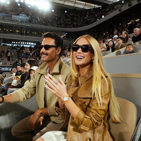 A artista Marina Ruy Barbosa compartilhou um álbum de fotos na manhã desta quinta-feira (05), em seu perfil no Instagram.