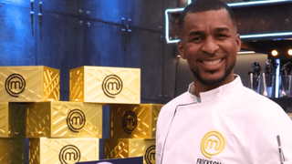 Lembra dele? Poucos sabem, mas ex-jogador com passagem pelo Flamengo e Copa do Mundo venceu o 'MasterChef' no exterior