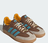 A estreia de 'Toy Story 5' ganhou um reforço fashion: a Adidas lançou um Samba especial inspirado em Woody, combinando conforto, personalidade e visual versátil
