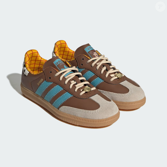 A estreia de 'Toy Story 5' ganhou um reforço fashion: a Adidas lançou um Samba especial inspirado em Woody, combinando conforto, personalidade e visual versátil