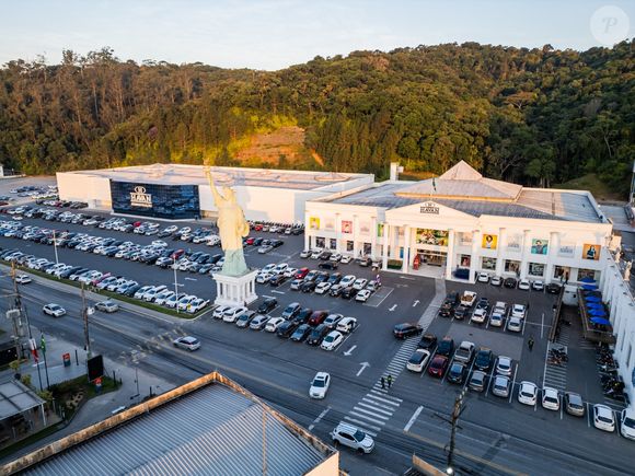 A confirmação do patrocínio da Havan à transmissão da Globo acontece quase sete anos depois de a empresa promover um boicote e parar de colocar dinheiro na emissora
