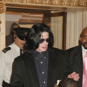 Paris Jackson, filha do meio de Michael Jackson, revelou em entrevista ao podcast On Purpose, de Jay Shetty, detalhes dolorosos sobre o período em que enfrentou o vício em drogas e contou como conseguiu encontrar um caminho de recuperação