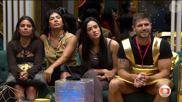 Gabriela, Marciele, Jordana e Jonas ficaram no grupo Pedra