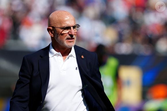 Luis de la Fuente conta que treina musculação pela manhã e encara o esporte como estilo de vida