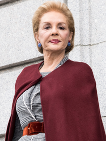 Este é o conselho de Carolina Herrera para aplicarmos o perfume e que seu aroma nos acompanhe por horas