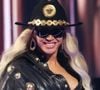 Na psoríase, doença que afeta Beyoncé, o sistema imunológico do paciente ataca as próprias células da pele, o que acelera a renovação celular e resulta em diversas lesões