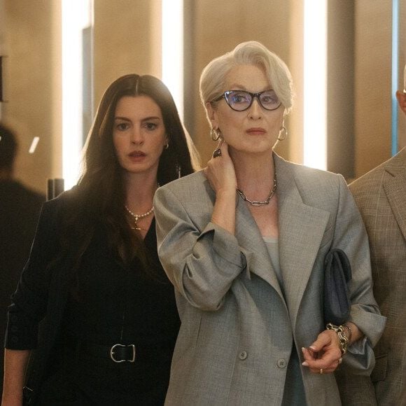 Meryl Streep está de volta aos cinemas mundiais como a Miranda Priestly de 'O Diabo Veste Prada'