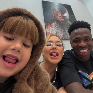 Virgínia já mostrou como o namorado, Vini Jr. se dá bem com seus filhos