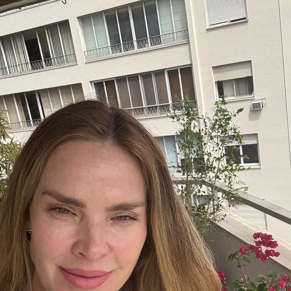 Letícia Birkheuer gravou um vídeo para rebater as filhas do filho