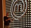 Evaristo Costa reaparece com o logo do MasterChef Brasil e levanta suspeitas de que pode substituir Ana Paula Padrão no reality da Band